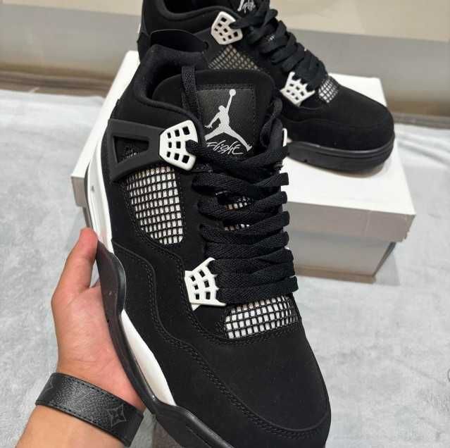 #DOAR 349,99# Nike Air Jordan 4 White Thunder Editie Limitata