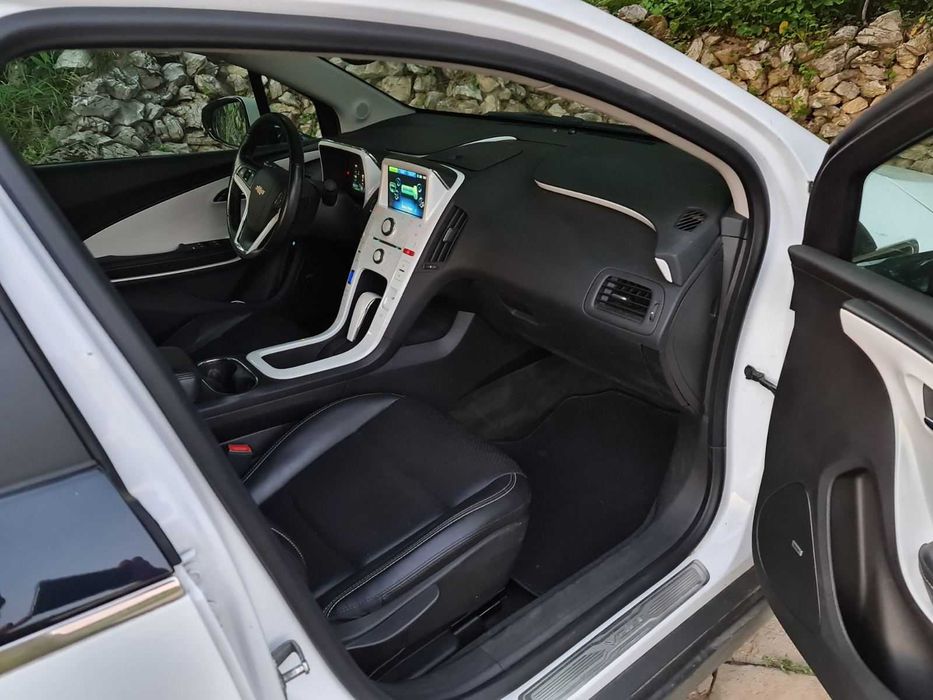 Chevrolet volt нов внос Холандия LPG