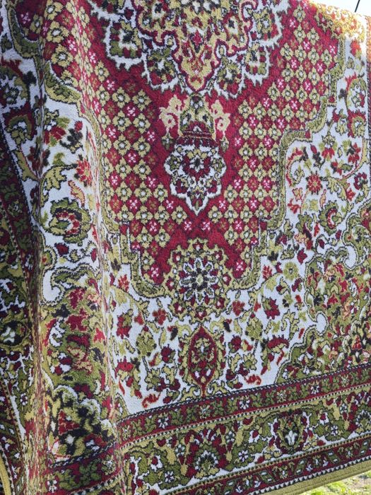 Продам б/у шерстяной ковер