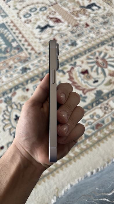 Продам Iphone 14