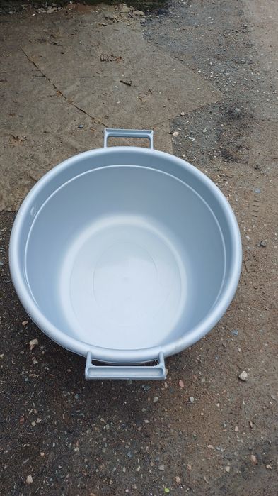 Продам ванночки пластмасса