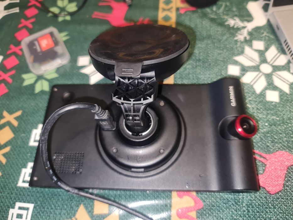 GARMIN NUVICAM cu Dash Cam cu toate accesoriile