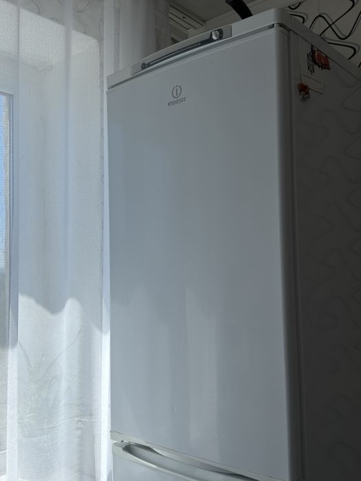 Продается холодильник