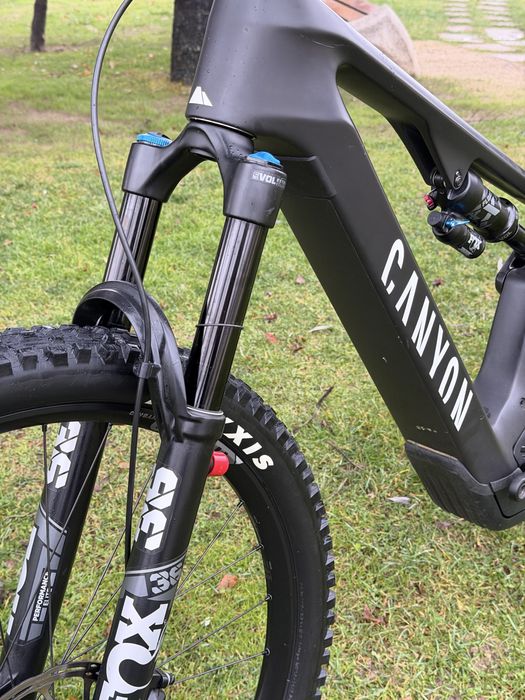 2024 Ebike Canyon Spectral:ON CF9 900Wh AXS CARBON 0 Цикъла!