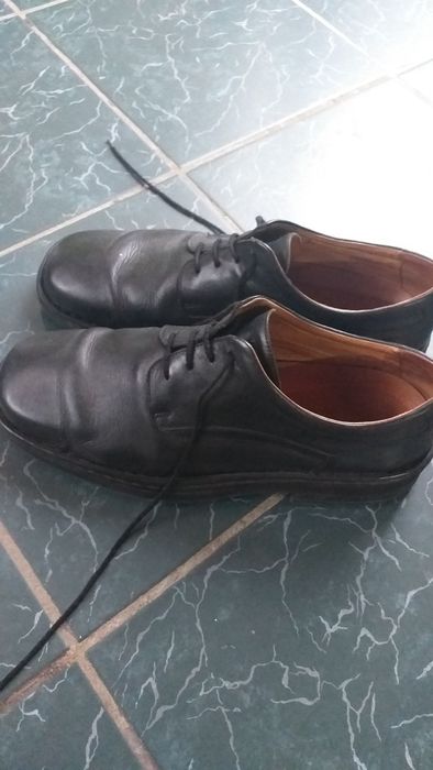 Vand pantofi piele barbati