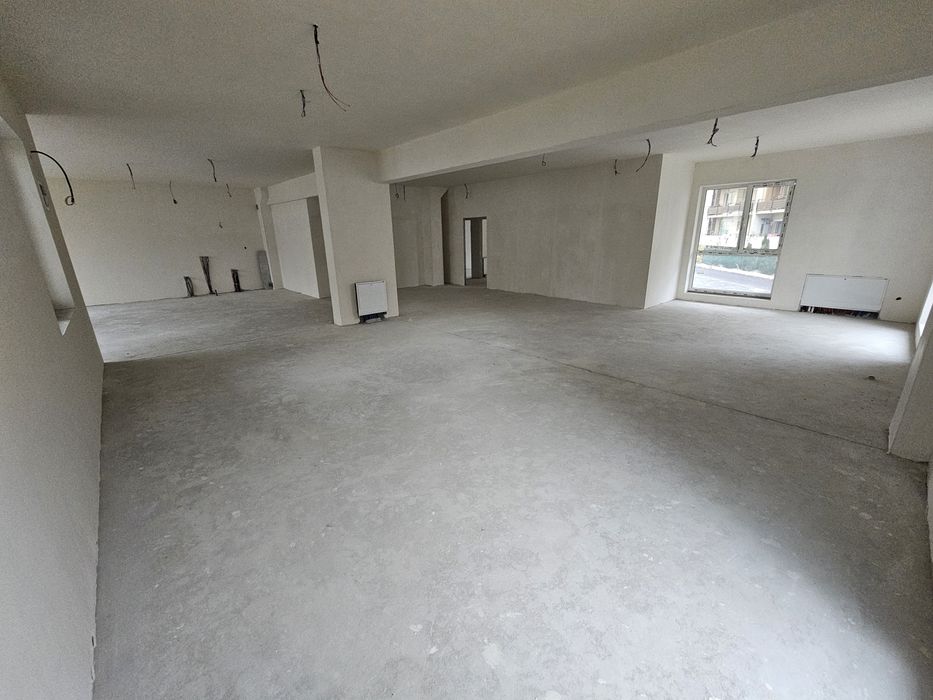 Spatiu comercial premium, fara comision zona Eroilor,  Florești