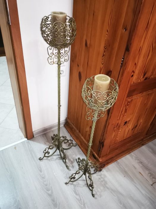 2 брой . Антики Метален свещник, декоративен, светло антик зелен,