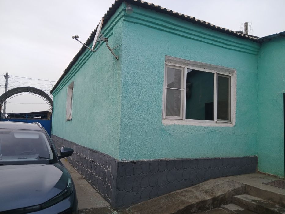 Дом продаётся  всеми удобствами