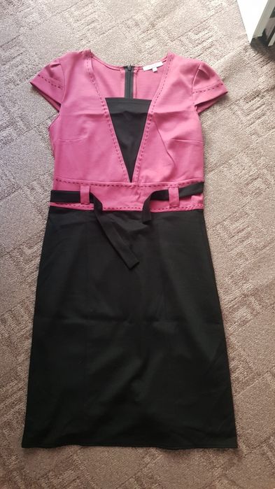 Rochie de zi material tricotat marimea 44 negru cu roz inchis