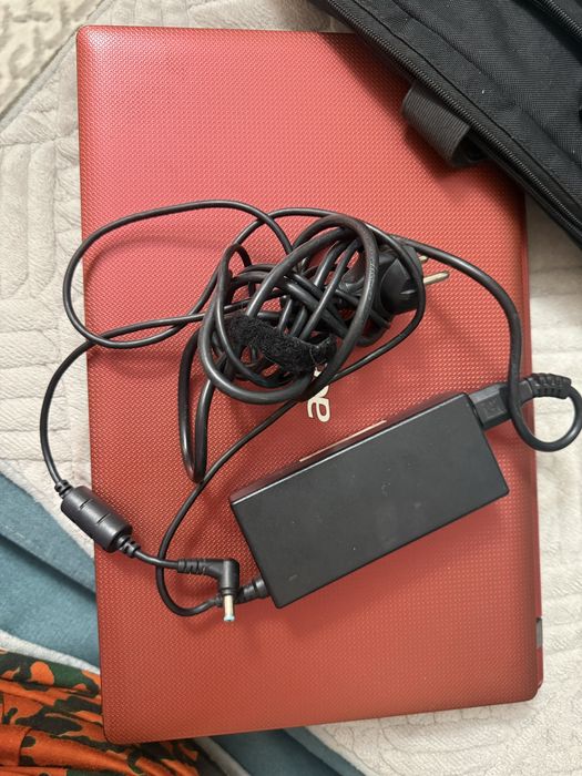 Ноутбук Acer i3 NVIDIA, работающий