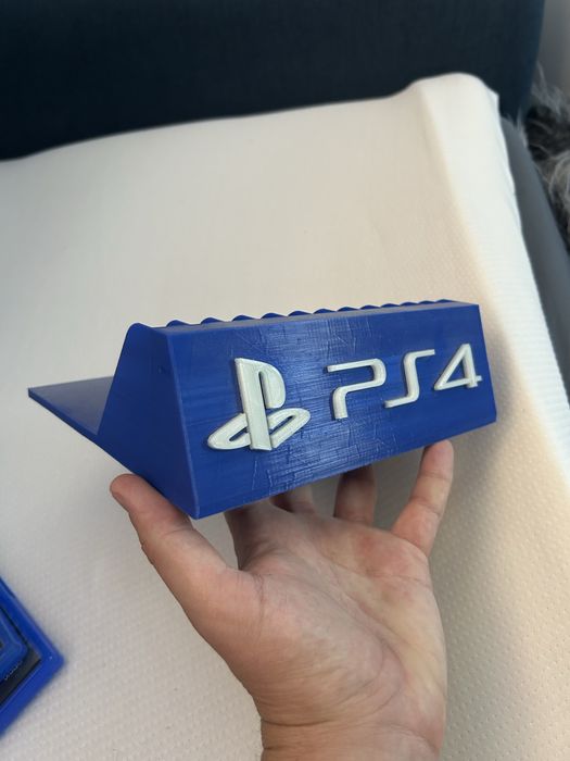 Playstation 4 игри + disc storage