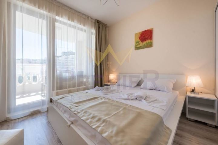 Дава се под наем Двустаен апартамент в Варна, Аспарухово - 67 кв.м за 598.23 € - Снимка #4