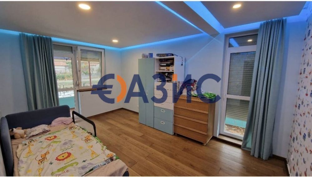 Продава се Многостаен апартамент в Черноморец - 228 кв.м за 1340 €/кв.м - Снимка #6