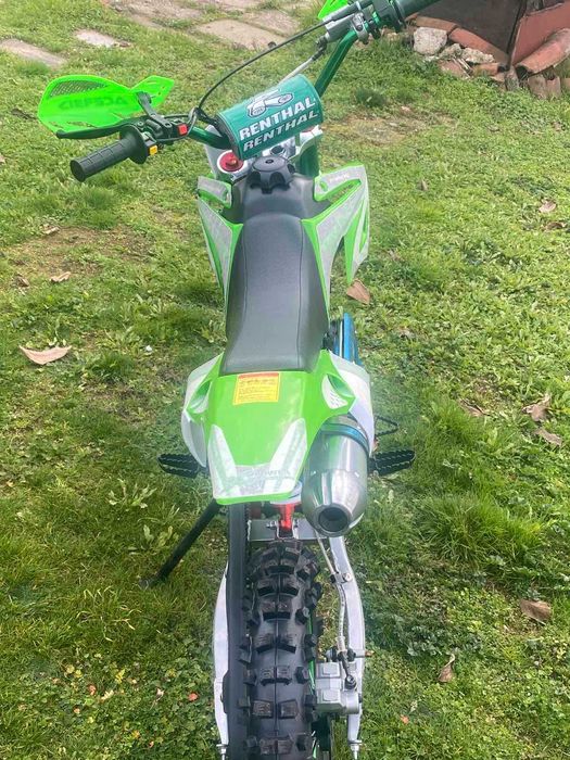 Продавам Кросов мотор Башан 200куб.