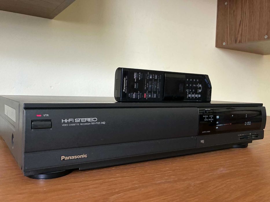 Videorecorder Panasonic NV-F65 hi-fi stereo vhs 4 head impecabil
