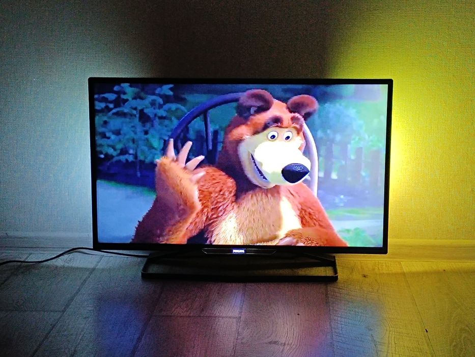 Телевизор смарт, Сабвуфер , 82см