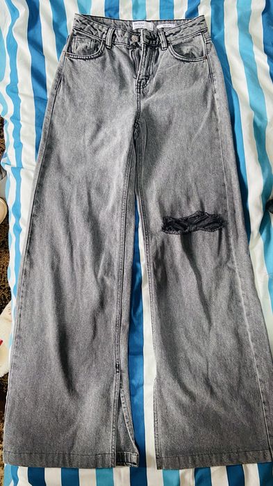 Blugi gri rupti marimea XXS,XS/EUR 32