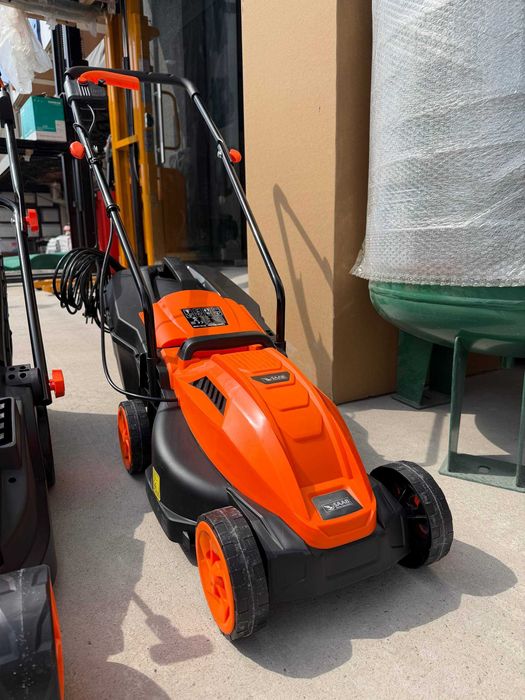 Газонокосилка электрическая Gazonokosilka elektr 32sm 1000W SAAB