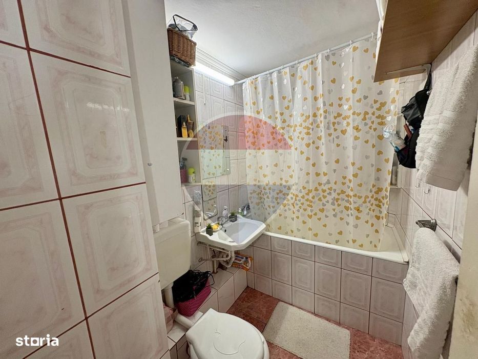 Apartament cu 2 camere de vânzare în zona Rogerius