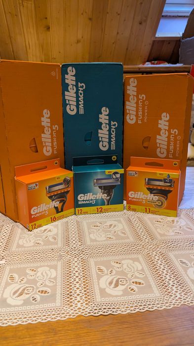 Gillette Fusion 5  Gillette Power и Gillett Mach 3 ножчета за бръснене