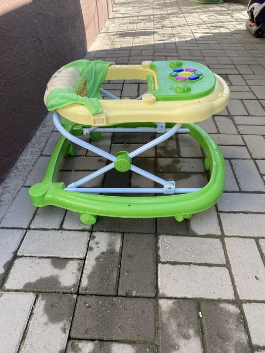 Продам ходунки детские