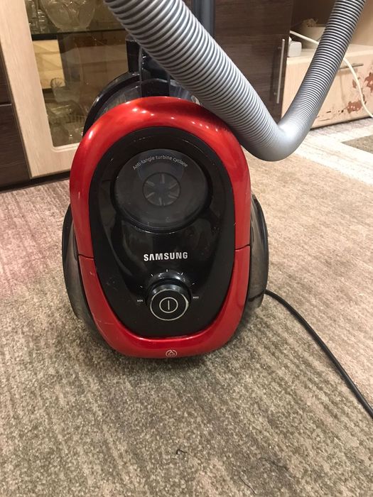 Продам пылесос Samsung на запчасти