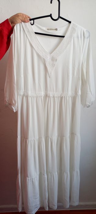 Платья нежное 5000 тг