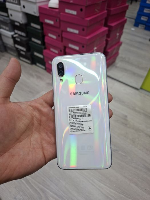 Samsung galaxy A40 4/64