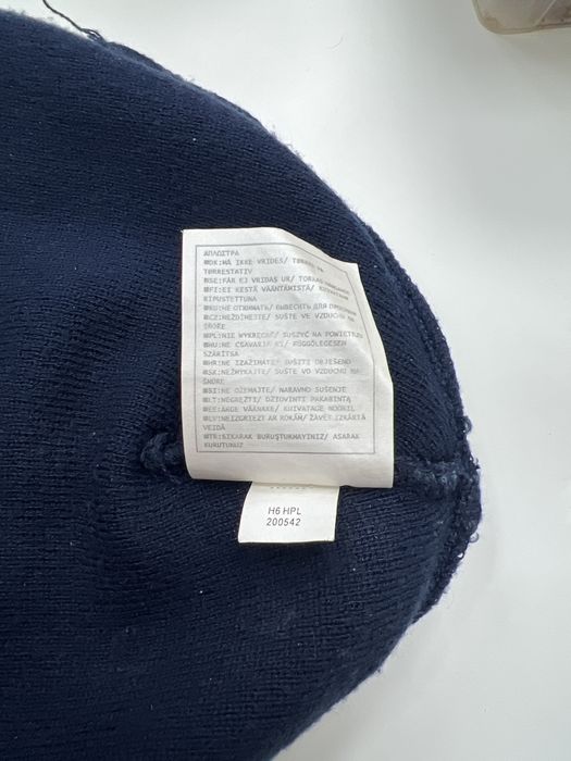 Vând căciulă Nike total 90