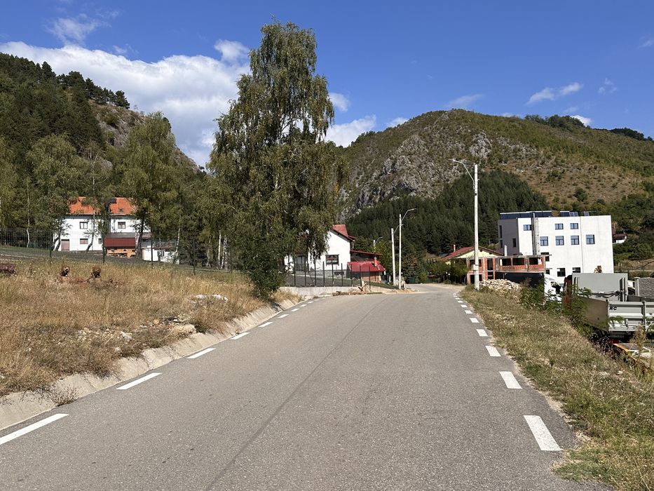 Teren Baia de Fier -Peștera