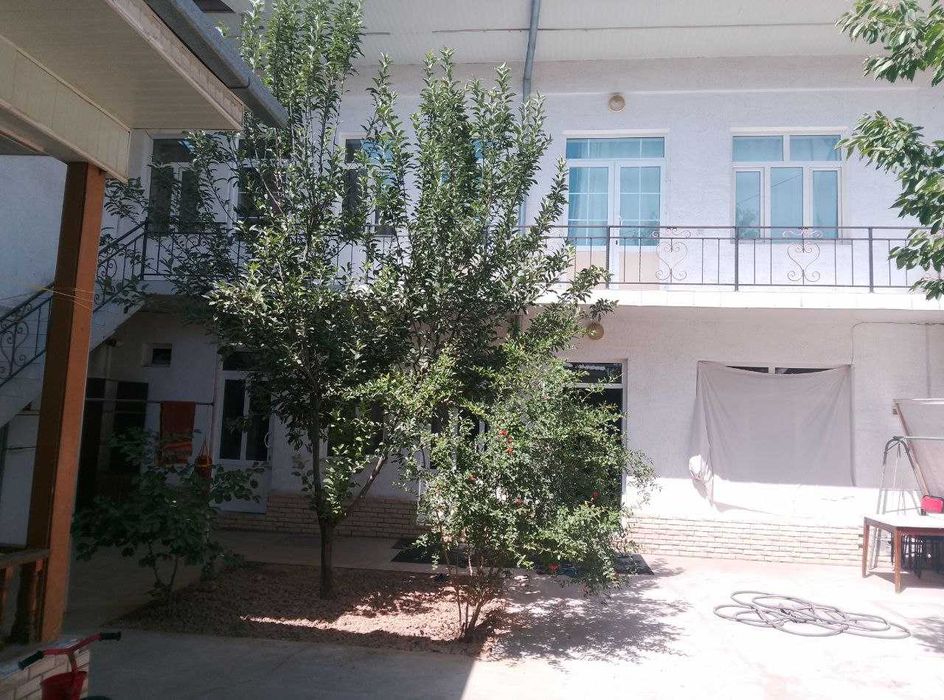 2 sotix maydoni, 1 ta ochiq ayvon, 4 xonali uchastka