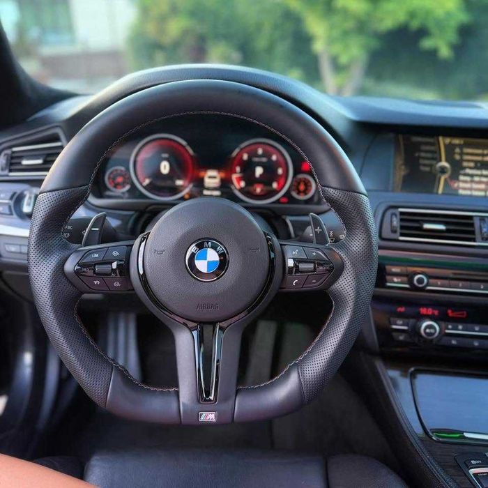 Volan BMW Seria 1 2 3 4 5 6 7 X1 X2 X3 X4 X5 X6 E/F F01 F02 F03 F04 F06 F12 F13 F15 F16 F10 F20 F25 F26 F30 F32 F33 F36 E90 E91 E92 E70 E71 E81 E84