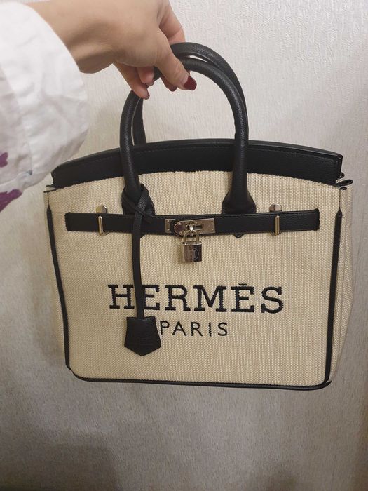Чанта Hermes нова.