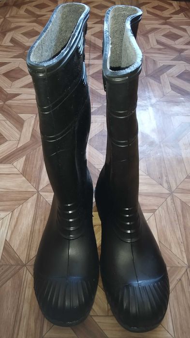 Резиновые сапоги