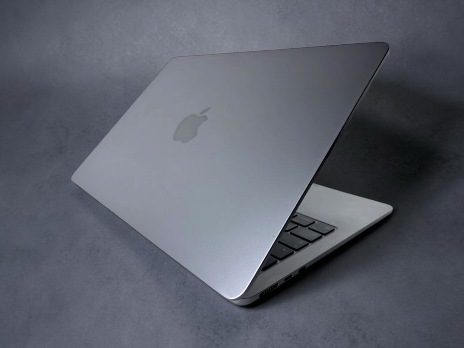 Apple Macbook Air 13 inch M2 1TB 16RAM Gray 90% Батерия! Гаранция