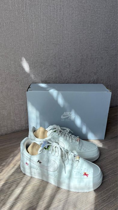 NIKE Air Force 1