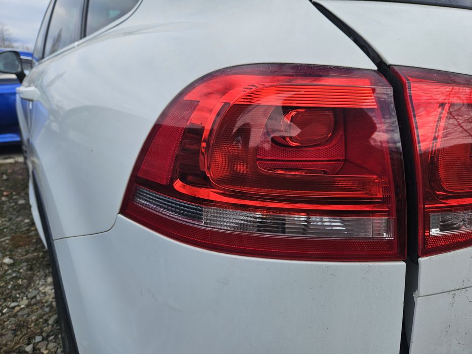 stop stanga aripa volkswagen touareg 3.0 motorina 2012