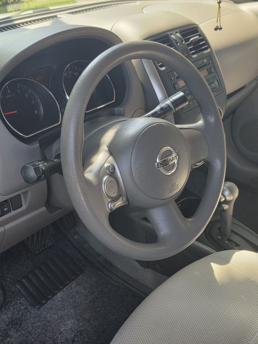 Автомобиль Nissan Sunny