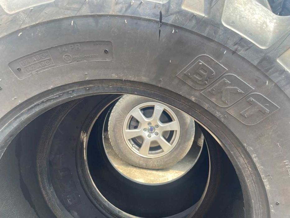 16.0/70-20 cu 14 pliuri anvelope noi de tractiune marca BKT pt buldo