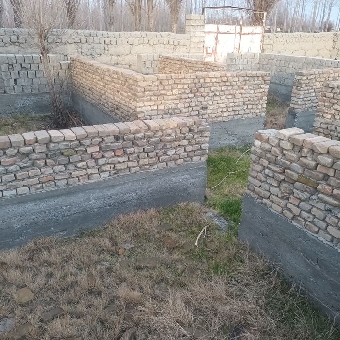 Продам недостроиний участок