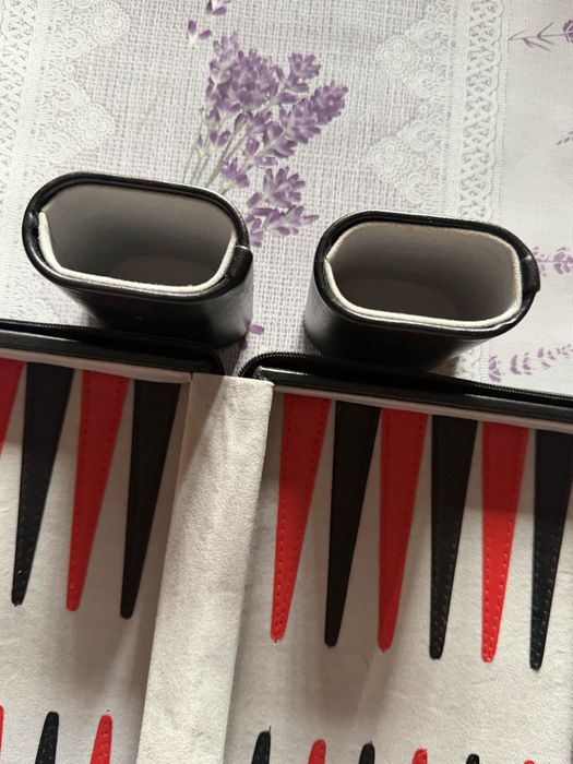 Joc table varianta piele