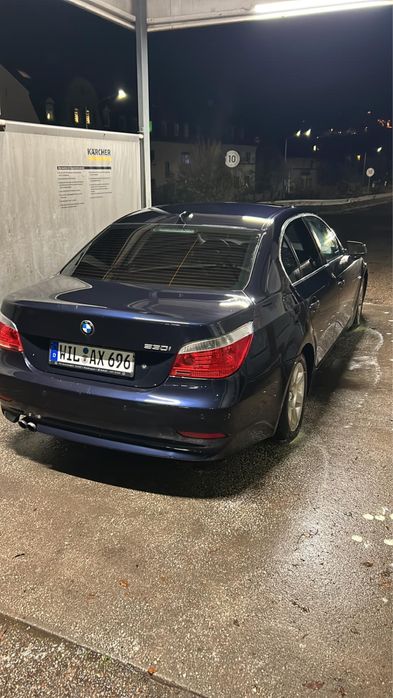 Vand BMW E60 pentru dezmembrari/reparat