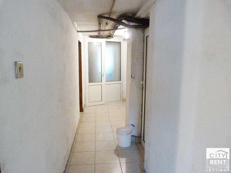 Дава се под наем  в Велико Търново, Център - 15 кв.м за 154.53 € - Снимка #4