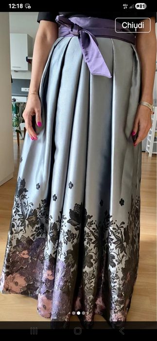 Vind rochita eleganta