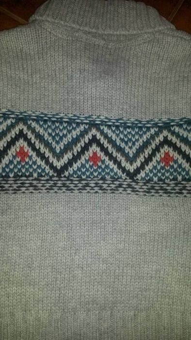 W3: Pulover Okaidi Italia, gros, ideal pentru iarna, 6 ani, 116 cm