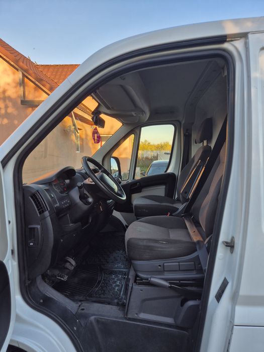 Peugeot Boxer TVA deductibil 2.0 e6 predare leasing