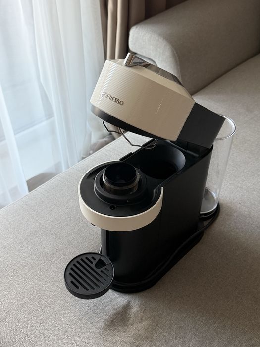 Nespresso Vertuo Next - White/Black