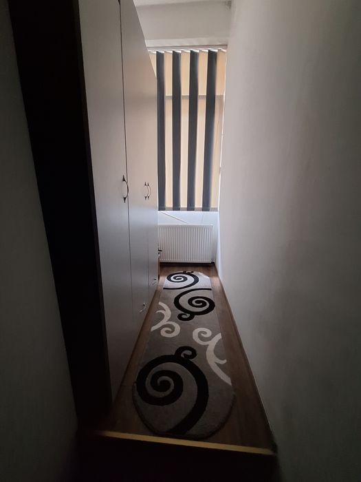 Vand apartament cu 2 camere