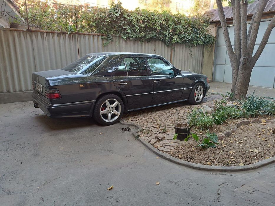 Продается проектный Mercedes W124