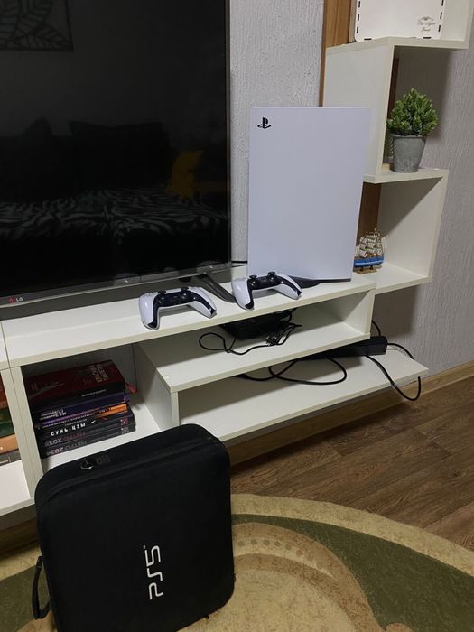 Продам Playstation 5